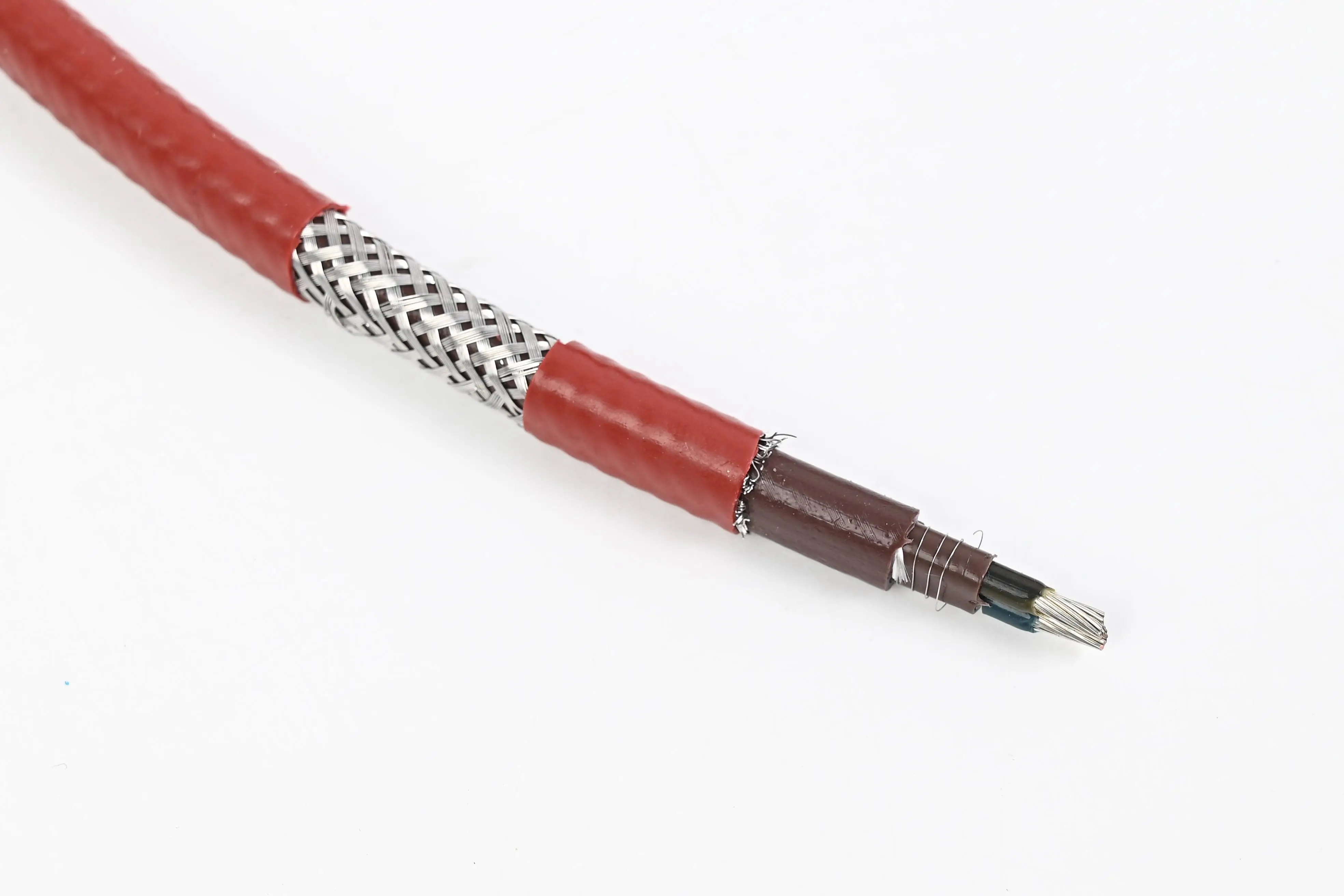 青島信邦電熱科技有限公司：加熱電纜、電熱帶、電伴熱帶、硅橡膠電伴熱帶、伴熱帶專業制造商推薦